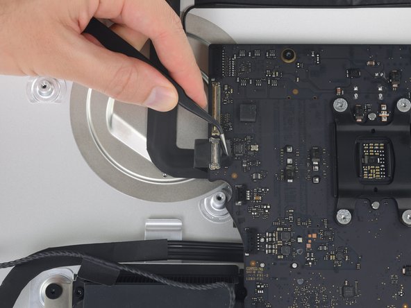 iMac Intel 21.5" Retina 4K Display (2017) RAM Replacement: adım 0, 3 resimden 1.