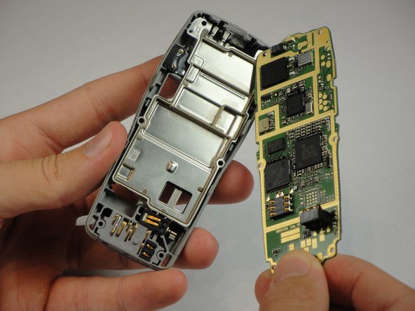 Nokia 1100b RH-36 Motherboard and Keyboard Replacement, Motherboard and Keyboard: crwdns2935265:04crwdnd2935265:02crwdnd2935265:02crwdne2935265:0