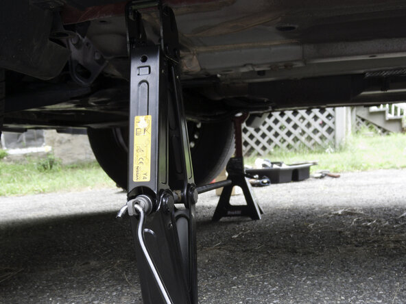 2013-Present Nissan Rogue Cam shaft control solenoid Replacement, Preparation Steps: crwdns2935265:01crwdnd2935265:02crwdnd2935265:02crwdne2935265:0