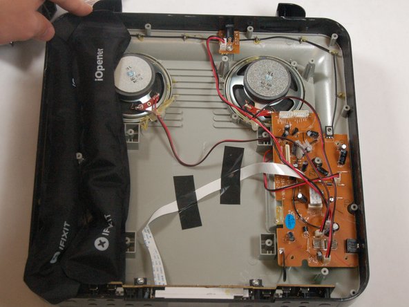 iLive IKBC384S  FM/AM Antenna Replacement: crwdns2935265:08crwdnd2935265:02crwdnd2935265:02crwdne2935265:0