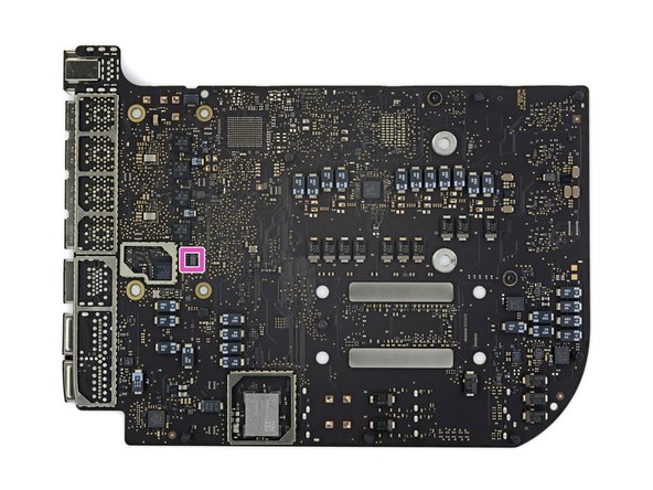 Mac mini Late 2018 Teardown: crwdns2935265:011crwdnd2935265:02crwdnd2935265:02crwdne2935265:0