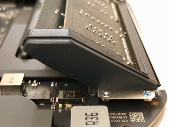 Mac mini Late 2018 Disassembly, Slide off the cover: crwdns2935265:014crwdnd2935265:03crwdnd2935265:03crwdne2935265:0