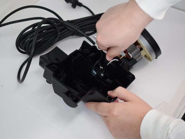 Bissell CleanView Compact 3508 Motor/Power Supply Replacement: crwdns2935265:012crwdnd2935265:02crwdnd2935265:03crwdne2935265:0