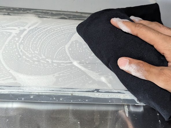 How to Clean a GE JCBS250DM2WW Glass Oven Door: crwdns2935265:03crwdnd2935265:03crwdnd2935265:03crwdne2935265:0