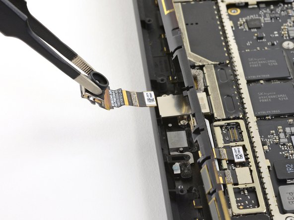 Microsoft Surface Pro X Front Camera Replacement, Remove the front camera: étape 49, image 2 de 3