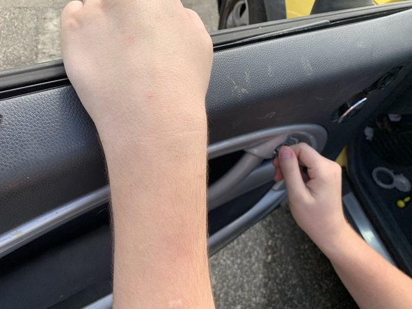 2004 Mini Cooper Driver Window Replacement: step 12, image 2 of 3