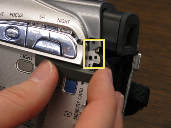 JVC GR-D290U LCD Screen Replacement: crwdns2935265:024crwdnd2935265:03crwdnd2935265:03crwdne2935265:0