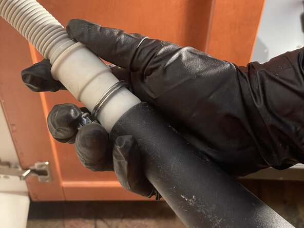 How to Unclog a Bosch SHEM78WH5N/52 Dishwasher Drain Filter: step 8, image 2 of 3