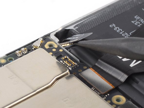 Xiaomi Redmi Note 10S Battery Replacement, Disconnect the battery cable: crwdns2935265:021crwdnd2935265:02crwdnd2935265:02crwdne2935265:0