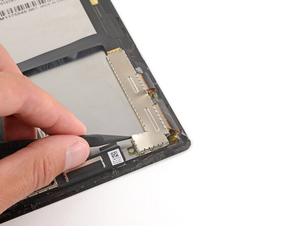 Microsoft Surface Pro 7+ Screen Replacement, Remove the board cover: stap 28, afbeelding 2 van 3