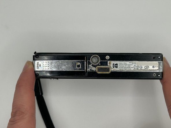 Kodak EasyShare V570 Battery Replacement: crwdns2935265:05crwdnd2935265:03crwdnd2935265:03crwdne2935265:0