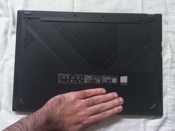 ASUS X571GT Battery Replacement: crwdns2935265:08crwdnd2935265:02crwdnd2935265:03crwdne2935265:0