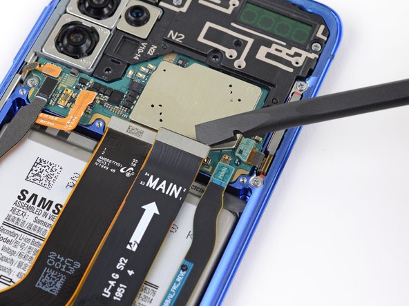 Samsung Galaxy S20+ Screen and Battery Assembly Replacement, Disconnect the main flex cables: crwdns2935265:025crwdnd2935265:03crwdnd2935265:03crwdne2935265:0