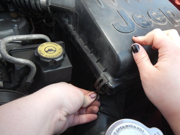 1999-2004 Jeep Grand Cherokee Air Filter Replacement: step 8, image 3 of 3