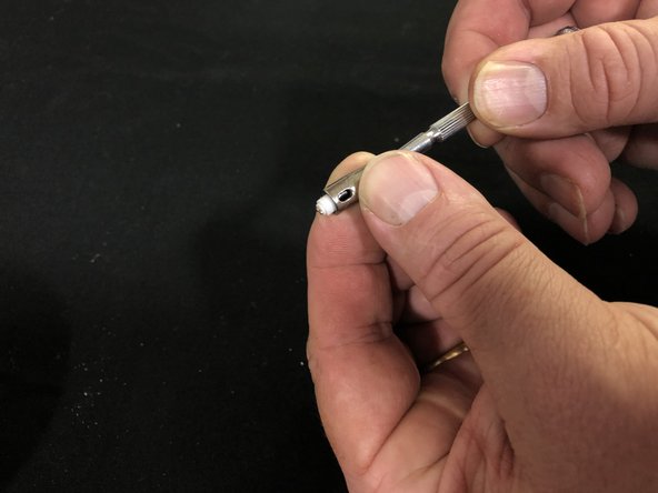 Olympic Fencing Epee Blade Rewiring, Tip Disassembly (3): crwdns2935265:00crwdnd2935265:01crwdnd2935265:02crwdne2935265:0