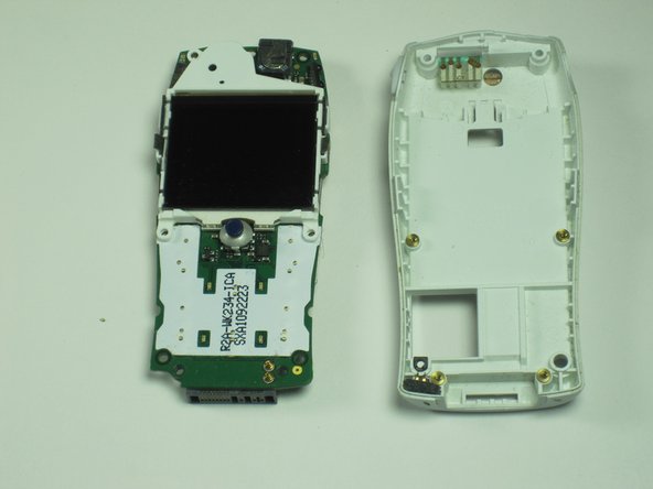 Sony Ericsson T68i Logic Board Replacement: crwdns2935265:06crwdnd2935265:03crwdnd2935265:03crwdne2935265:0
