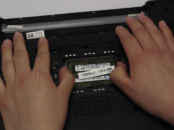 Dell Inspiron 15R RAM Replacement: crwdns2935265:06crwdnd2935265:02crwdnd2935265:03crwdne2935265:0