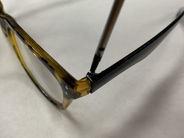 How to Fix Loose Temples on Plastic Framed Reading Glasses: crwdns2935265:04crwdnd2935265:02crwdnd2935265:03crwdne2935265:0