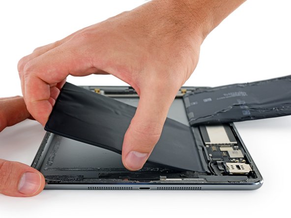 iPad Air LTE Battery Replacement: crwdns2935265:061crwdnd2935265:02crwdnd2935265:03crwdne2935265:0