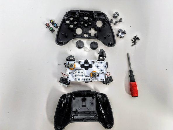 PowerA Enhanced 1516953-01 Front Case Replacement: 步骤 5 中的图像 2，2