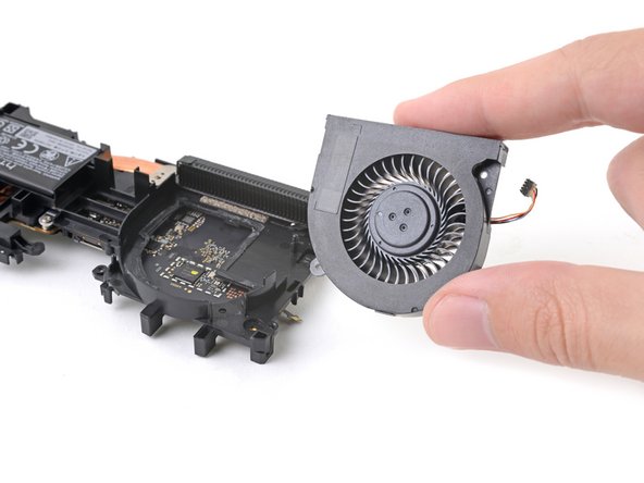HTC Vive XR Elite Fan Replacement, Remove the fan: crwdns2935265:0107crwdnd2935265:02crwdnd2935265:02crwdne2935265:0