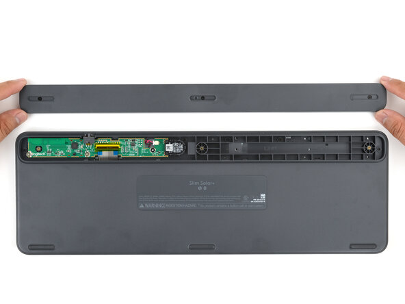 Logitech Signature Slim Solar+ Battery Replacement: crwdns2935265:05crwdnd2935265:03crwdnd2935265:03crwdne2935265:0