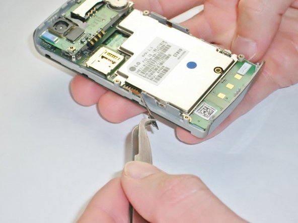 LG Incite Touch Screen Replacement, Motherboard: crwdns2935265:07crwdnd2935265:02crwdnd2935265:03crwdne2935265:0