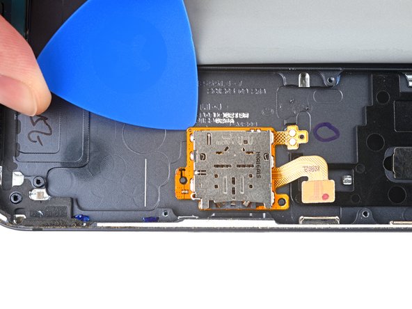 Samsung Galaxy Tab S7 Plus 5G microSD Card Reader Replacement: crwdns2935265:046crwdnd2935265:02crwdnd2935265:03crwdne2935265:0