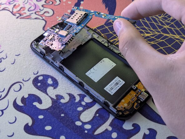 LG Optimus L90 Dual Teardown: crwdns2935265:08crwdnd2935265:02crwdnd2935265:03crwdne2935265:0