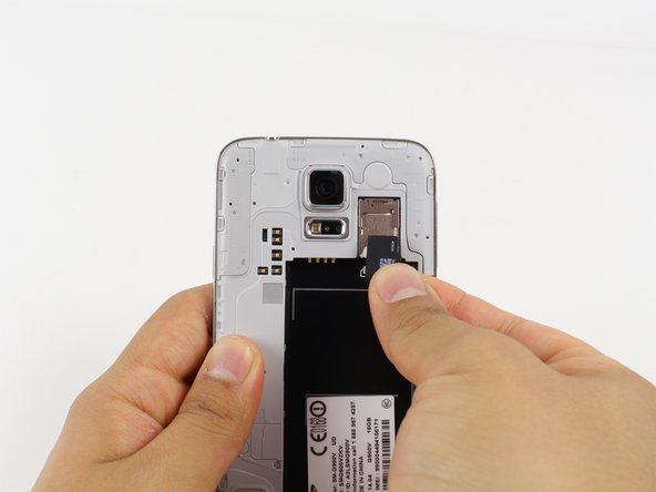 Samsung Galaxy S5 Screen Replacement, microSD Card: crwdns2935265:03crwdnd2935265:03crwdnd2935265:03crwdne2935265:0