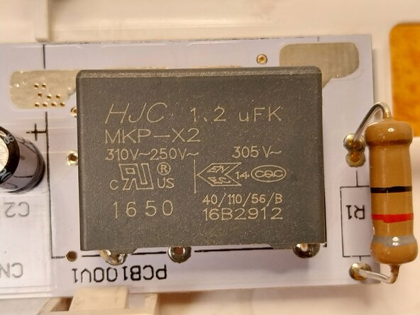 Reparación luminaria de emergencia AERLUX cambio condensador 1,2 uF: paso 4, imagen 2 de 3