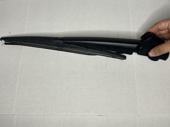 2010 Toyota Matrix Rear Windshield Wiper Replacement: crwdns2935265:02crwdnd2935265:02crwdnd2935265:03crwdne2935265:0