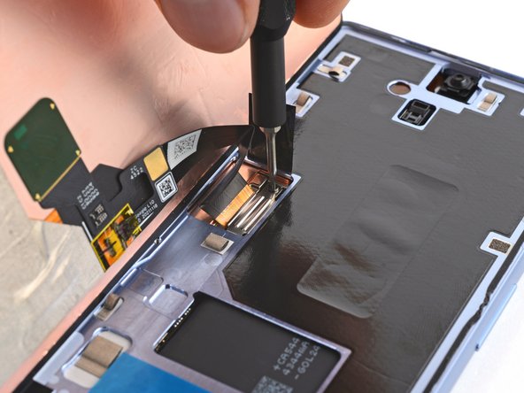 Google Pixel 7a Screen Replacement: crwdns2935265:025crwdnd2935265:02crwdnd2935265:03crwdne2935265:0