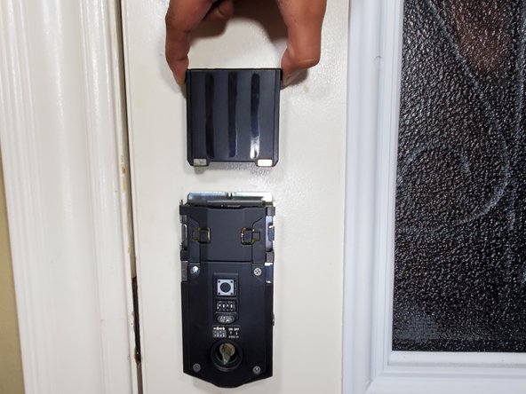 How to Fix a Jammed Weiser SmartCode 10 Touchscreen Door Lock: 步骤 3 中的图像 1，1