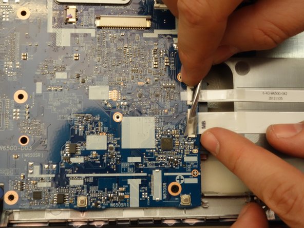 why! W650SZ Remplacement de la carte mère, Remplacer la carte mère (suite): crwdns2935265:020crwdnd2935265:02crwdnd2935265:03crwdne2935265:0