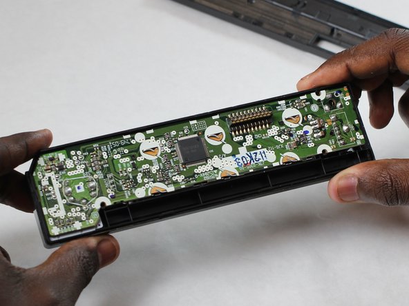 Kenwood KMM-BT522HD LCD Screen Replacement: crwdns2935265:04crwdnd2935265:02crwdnd2935265:02crwdne2935265:0