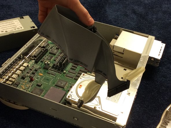 Macintosh Quadra 610 Teardown: crwdns2935265:08crwdnd2935265:03crwdnd2935265:03crwdne2935265:0