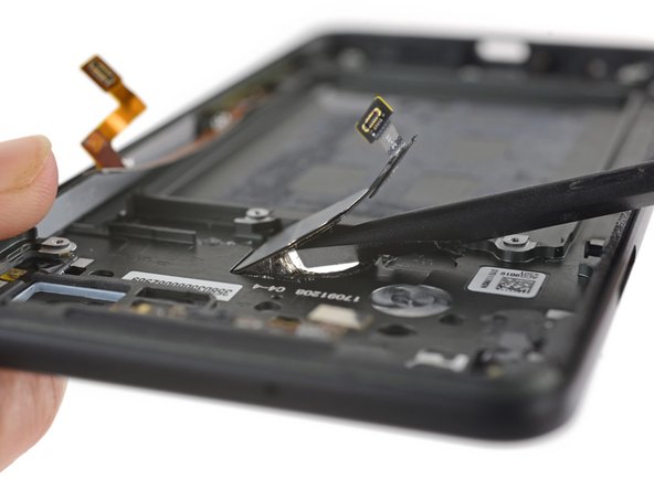 Google Pixel 2 XL Teardown: crwdns2935265:015crwdnd2935265:03crwdnd2935265:03crwdne2935265:0