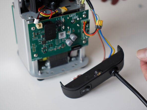 Kaffelogic Nano 7/LINK (D-P Serial) Power Cable Replacement, Remove the cable carrier: Schritt 6, Bild 3 von 3