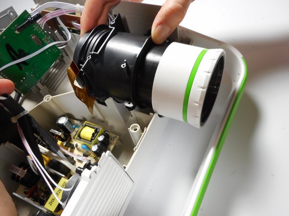 Merch Source Projector Entertainment II Outer Lens Replacement, Lens Casing Detachment: crwdns2935265:06crwdnd2935265:03crwdnd2935265:03crwdne2935265:0