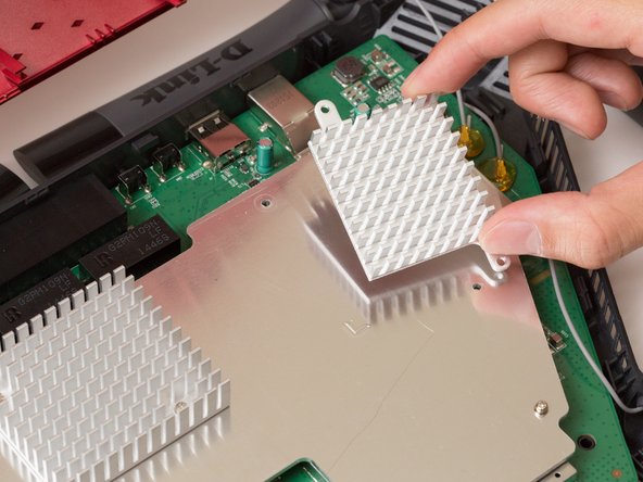 D-Link DIR-890L Heat Sink Replacement, Heat Sink: crwdns2935265:04crwdnd2935265:03crwdnd2935265:03crwdne2935265:0