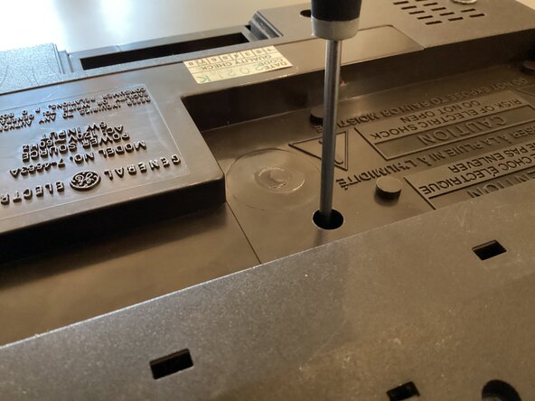 1976 General Electric Clock Radio Teardown: crwdns2935265:02crwdnd2935265:03crwdnd2935265:03crwdne2935265:0