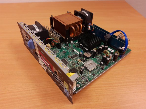 Dell Optiplex GX620 Teardown, Removing the motherboard tray: stap 0, afbeelding 2 van 2