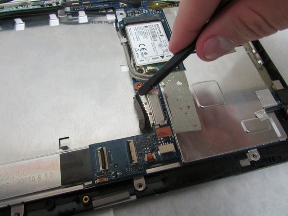 Acer Iconia Tab A501 Display Replacement: step 14, image 2 of 3