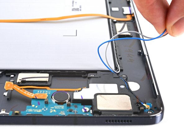 Samsung Galaxy Tab S7 Plus Loudspeaker Assembly Replacement, Reposition the bottom-left coaxial cable: crwdns2935265:040crwdnd2935265:03crwdnd2935265:03crwdne2935265:0