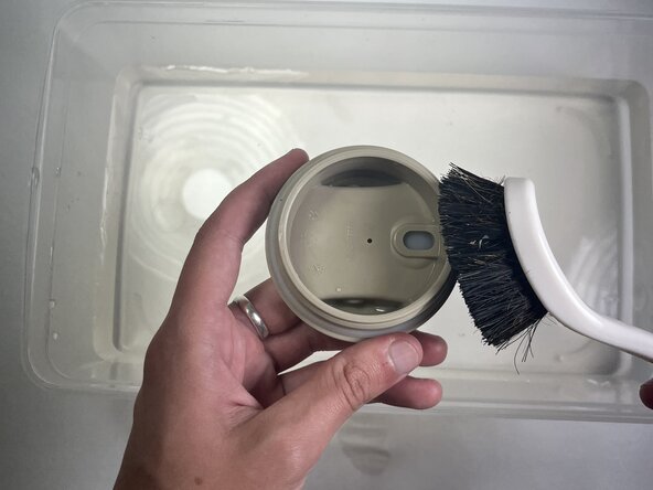 How to Fix a Leak on a Twisted Thermal Mug from Starbucks: step 6, image 1 of 3