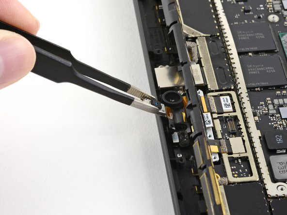Microsoft Surface Pro X Windows Hello Face Camera Replacement: étape 48, image 2 de 3
