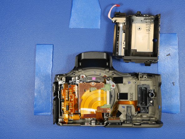Panasonic Lumix DMC-GH3 Disassembly: crwdns2935265:024crwdnd2935265:03crwdnd2935265:03crwdne2935265:0