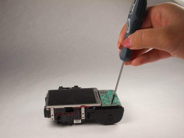 Nikon Coolpix L610 Camera Lens Replacement, Control Panel: crwdns2935265:05crwdnd2935265:03crwdnd2935265:03crwdne2935265:0