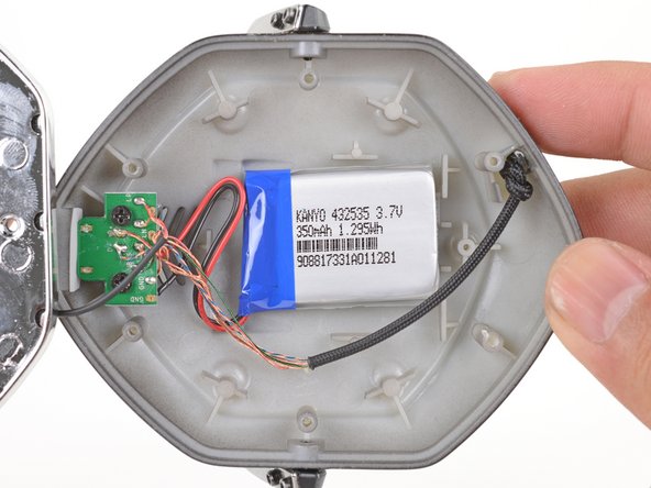 V-Moda Crossfade Wireless Headphones Battery Replacement: step 4, image 2 of 2